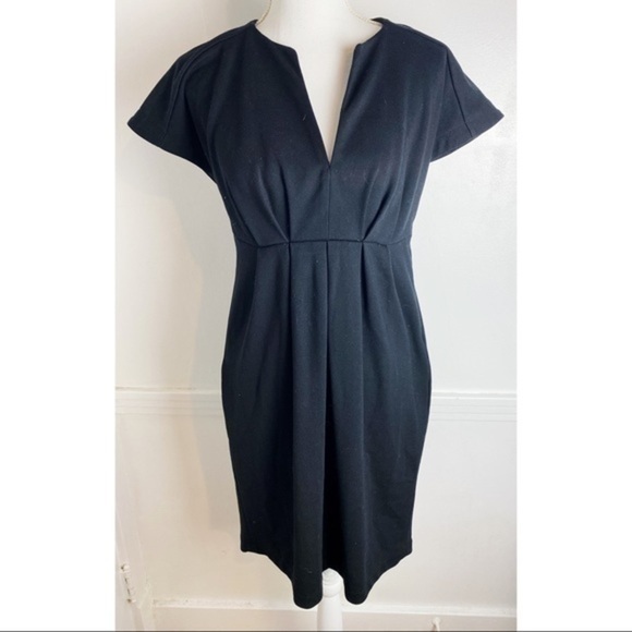 Adrienne Vittadini • Black Short Sleeve Dress - Picture 1 of 4